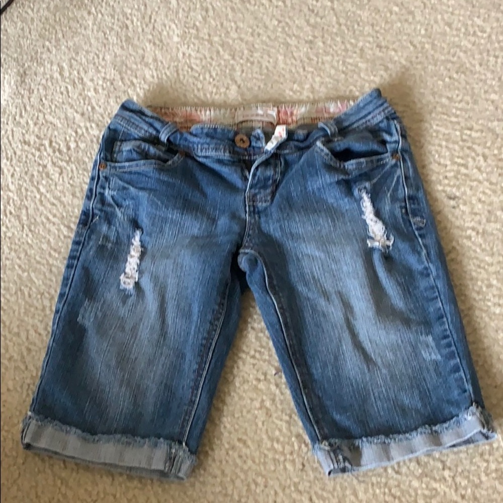 Capri shorts
